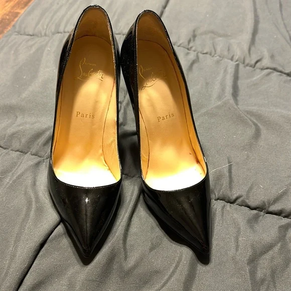 Christian Louboutin | Shoes | Christian Louboutin 38 2 | Poshmark